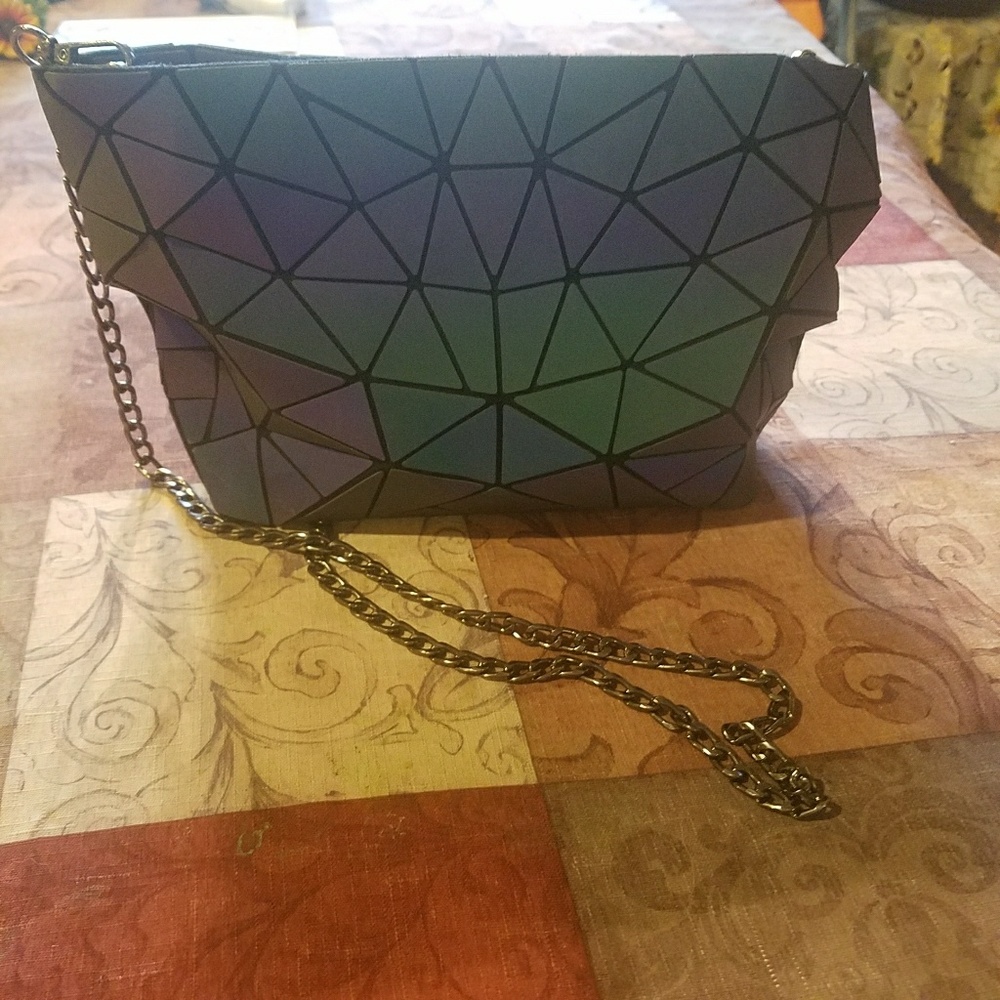 LUMINESK STAR CROSSBODY